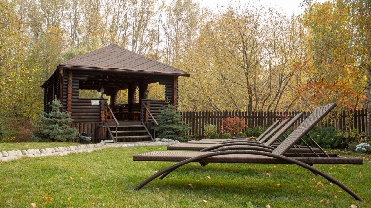 Котедж-Парк Славна Okhtyrka Exterior foto